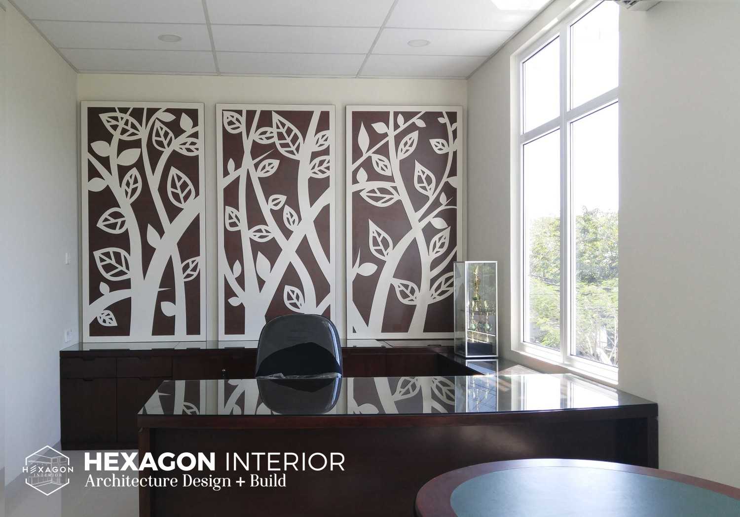 Showroom – Office Project At Surabaya Showroom – Office Project At Surabaya